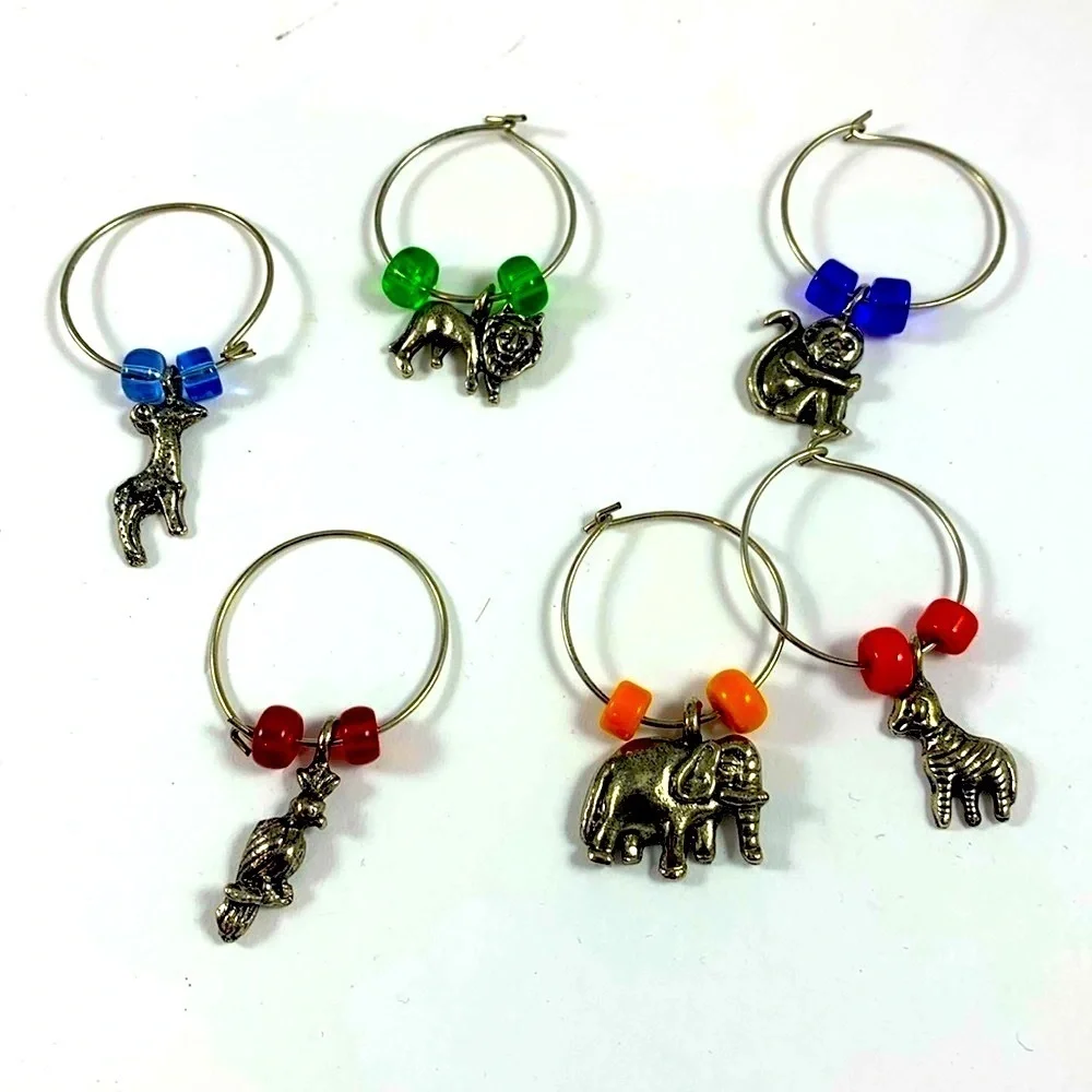 WINE CADDY, WINE CHARMS & WINE BOTTLE STOPPER